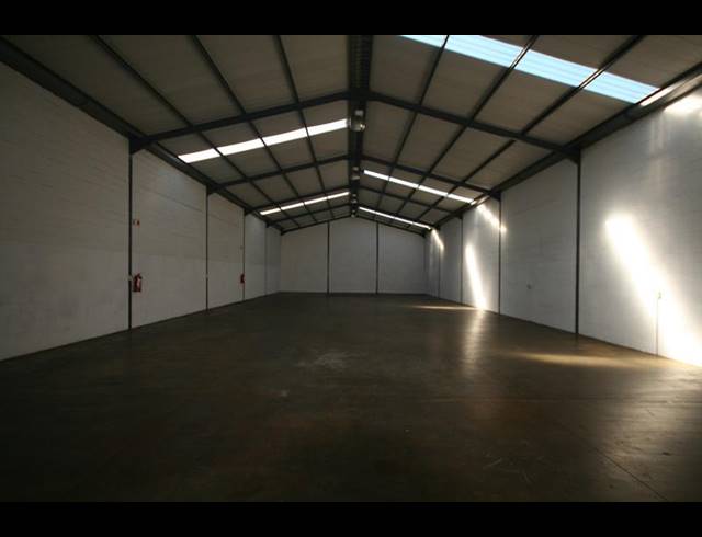 576M² WAREHOUSE TO LET IN EPPING INDUSTRIAL
